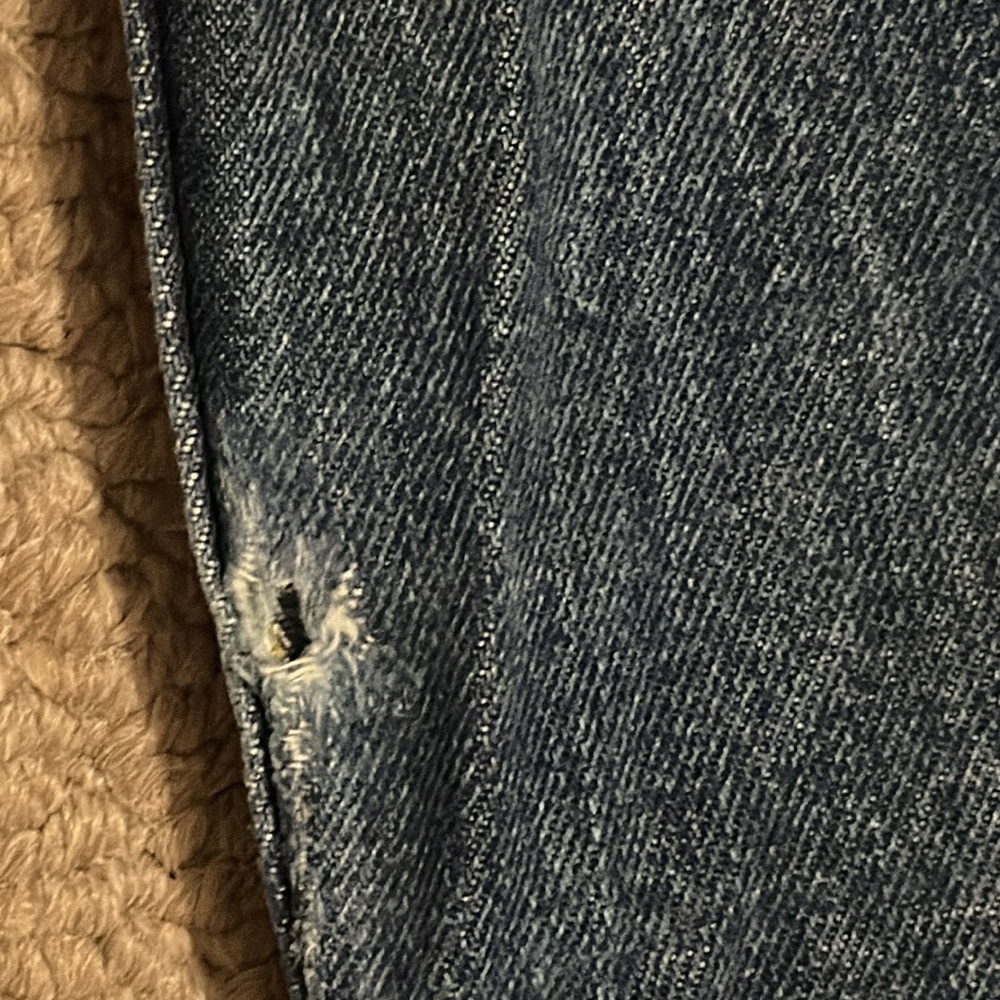 Men’s Levi’s 501 Jeans, medium wash - Picture 12 of 12